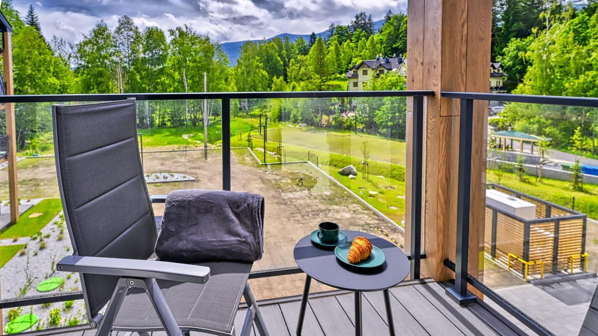 Apartamenty Sun & Snow Ostoja Parku Narodowego シクラルスカ・ポレンバ エクステリア 写真