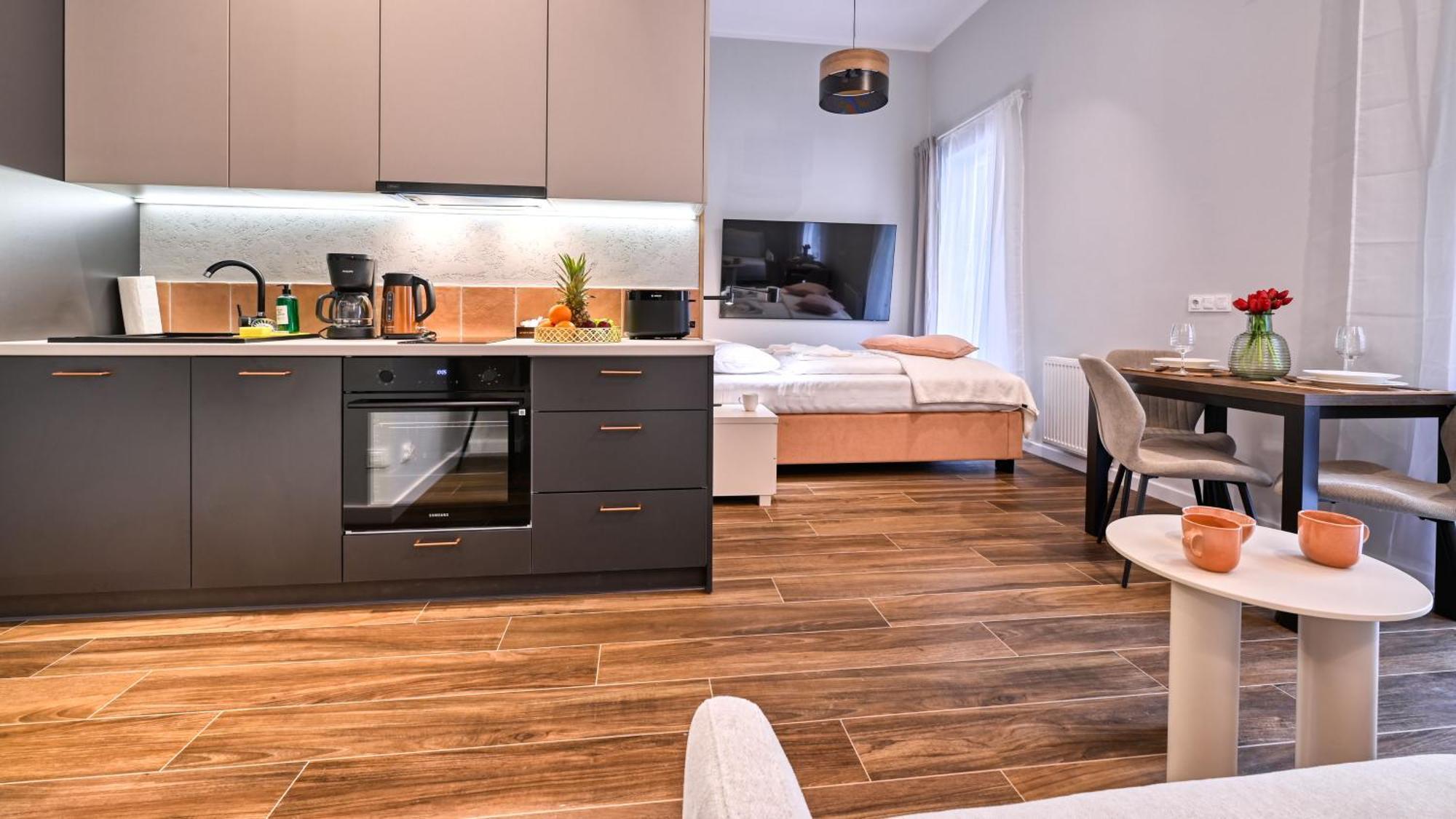 Apartamenty Sun & Snow Ostoja Parku Narodowego シクラルスカ・ポレンバ エクステリア 写真