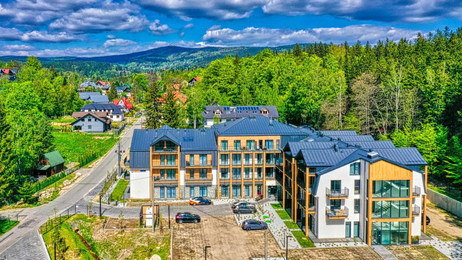 Apartamenty Sun & Snow Ostoja Parku Narodowego シクラルスカ・ポレンバ エクステリア 写真